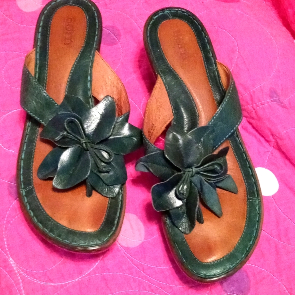 Green Leather Born Sandals sz 10